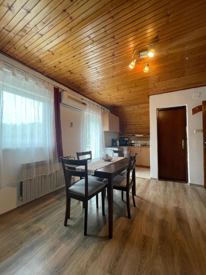 Apartments With A Parking Space Smoljanac, Plitvice - 12345 Dış mekan fotoğraf